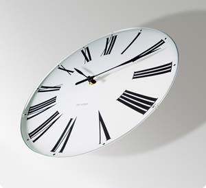 Roman Clockアルネ・ヤコブセンの壁掛け時計ローマン クロック の評価