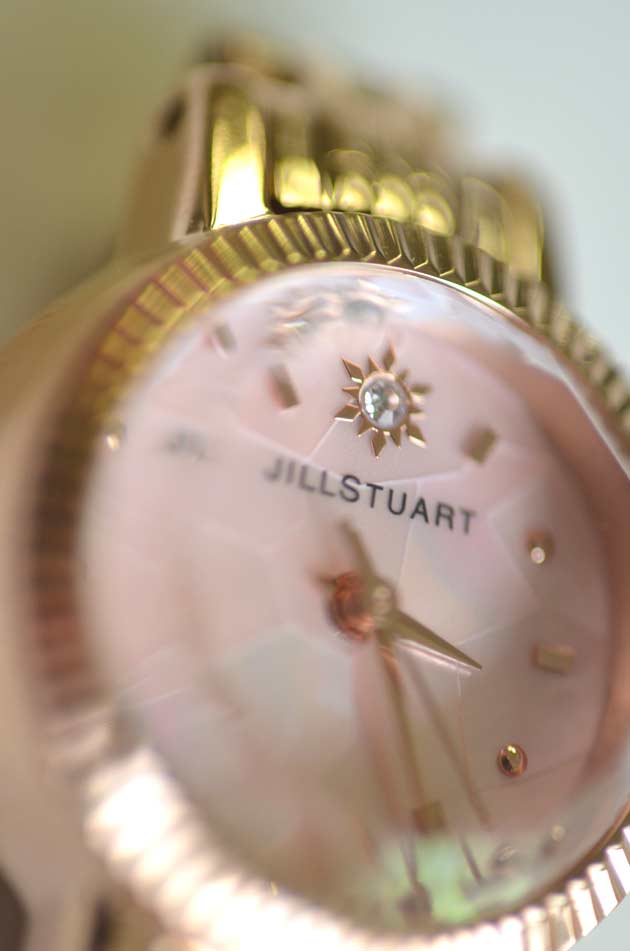 ジルスチュアートの2015 クリスマス 300本限定モデルの時計