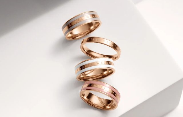ダニエルウエリントンのリング指輪、ピンク、ホワイト、ゴールド、ピンクゴールドの全種類